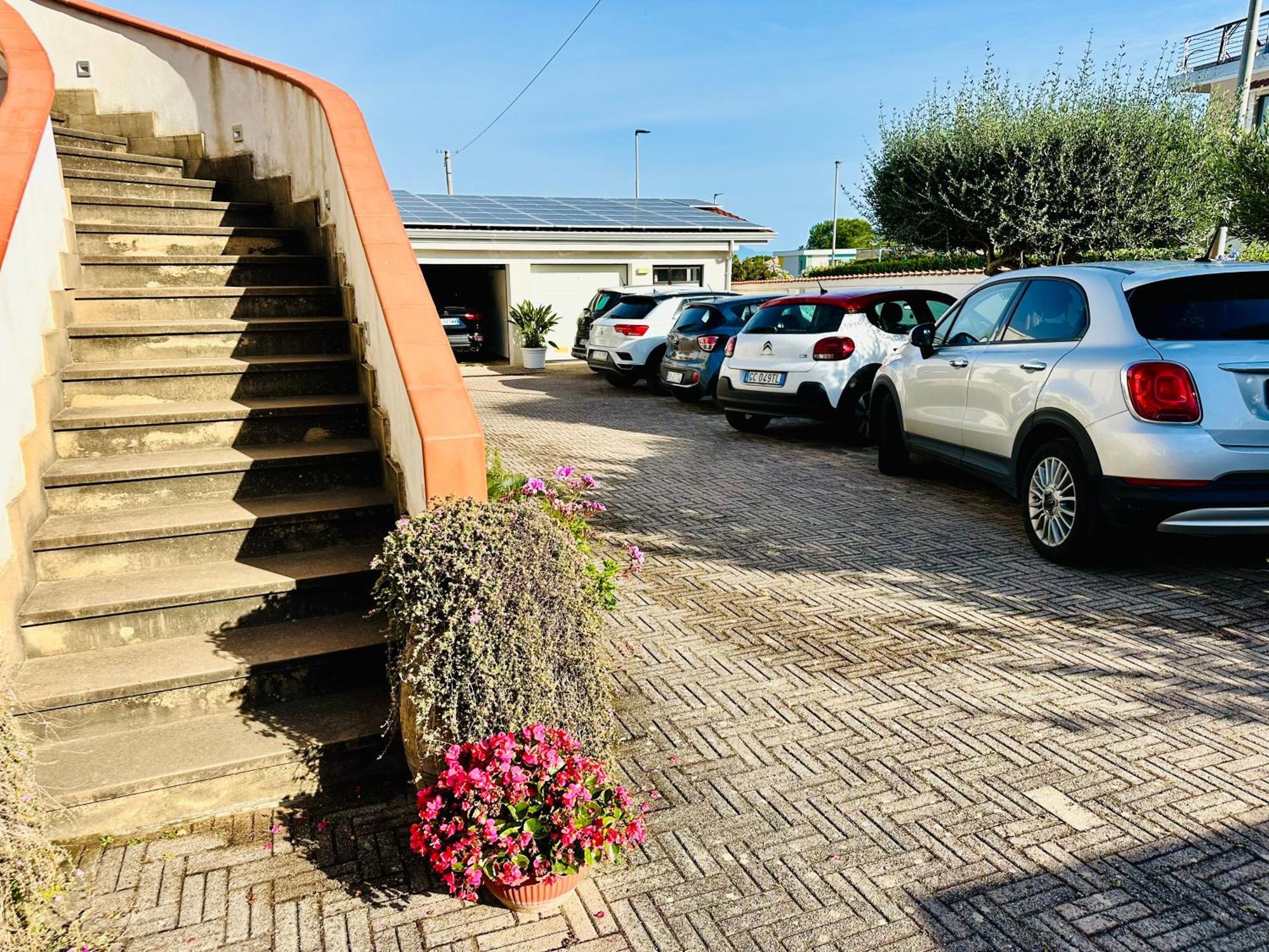 Invilla Bed&Breakfast - Quality Rooms Санта-Мария-ди-Кастеллабате Экстерьер фото